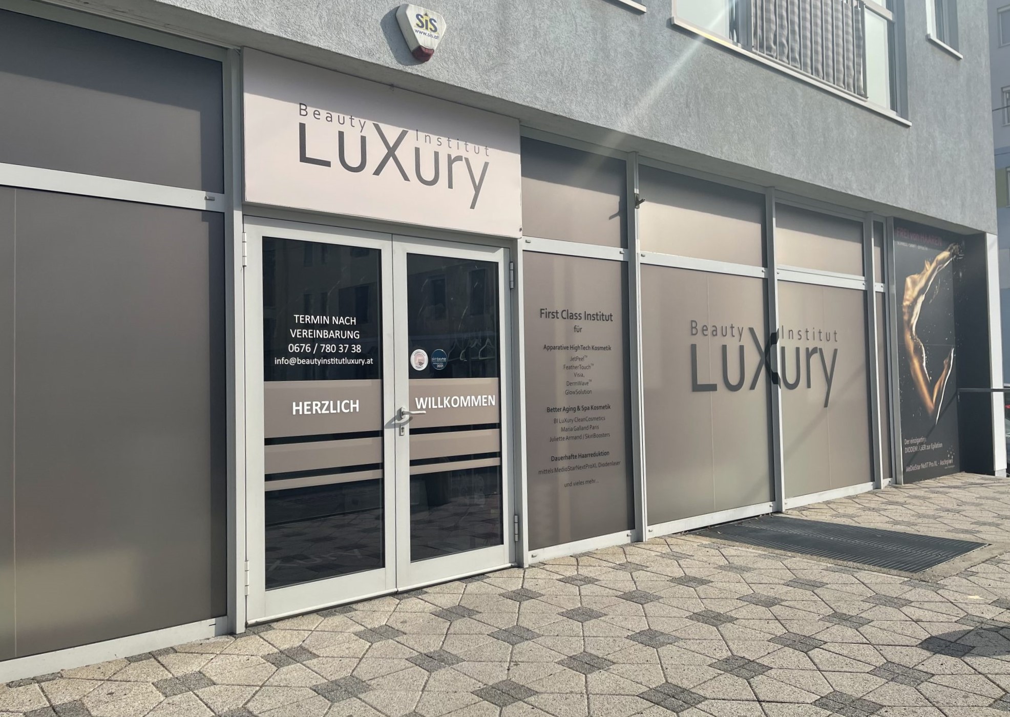 Beauty Institut LuXury in Graz – Eingang